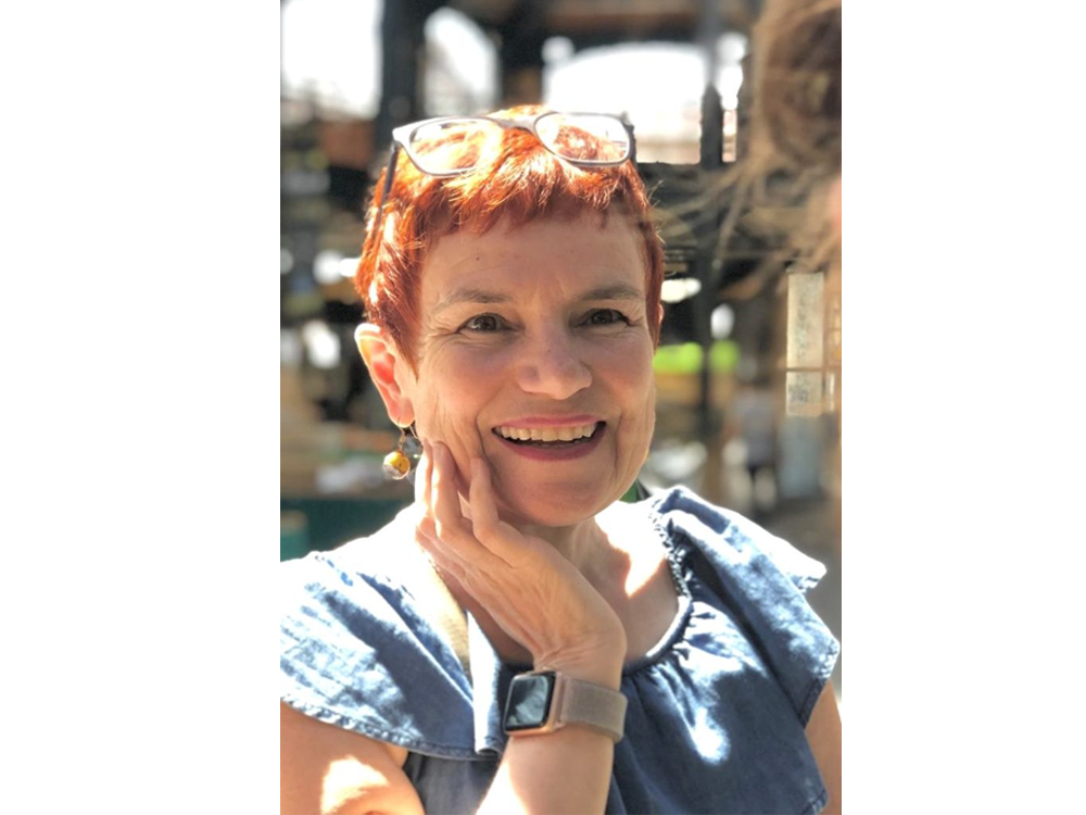 Women pee standing up La Marinette - Entonnoir pipi outdoor randonnée - Embudo urinario actividades aire libre